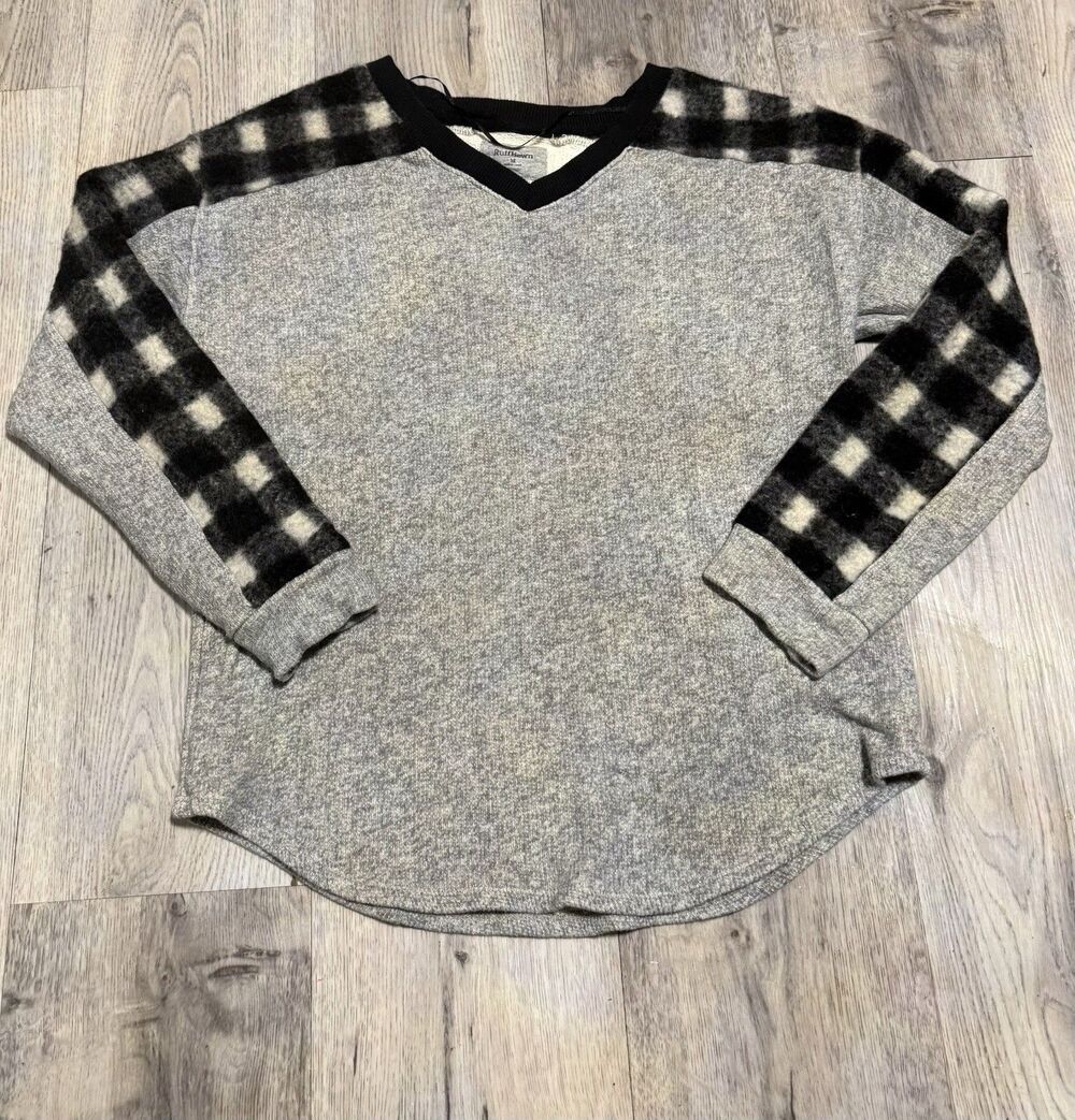 RUFF HEWN Women's Size M Gray Black Plaid Flannel Wool Blend Top